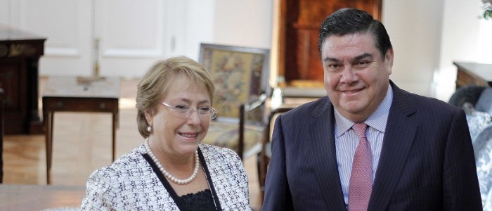 Empresarios plantean a Bachelet que nueva Constitución genera “incertidumbre”