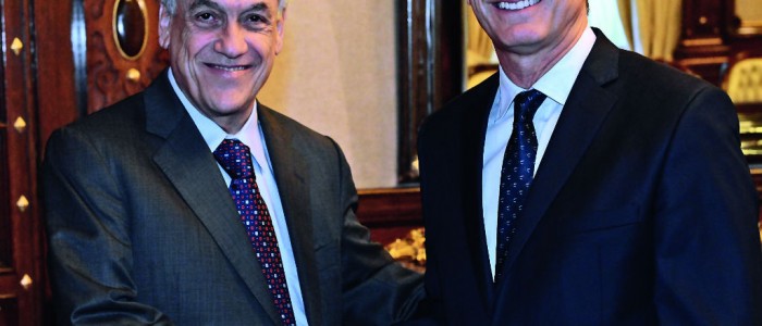 Asesor económico de Macri se reúne con ex ministros de Piñera