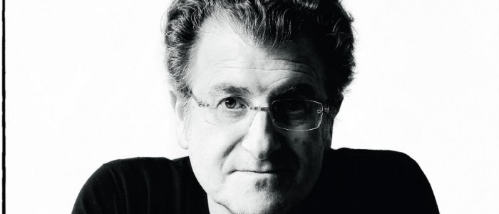 Alfredo Jaar vuelve a Chile a encuentro organizado por U. de Chile y NYU